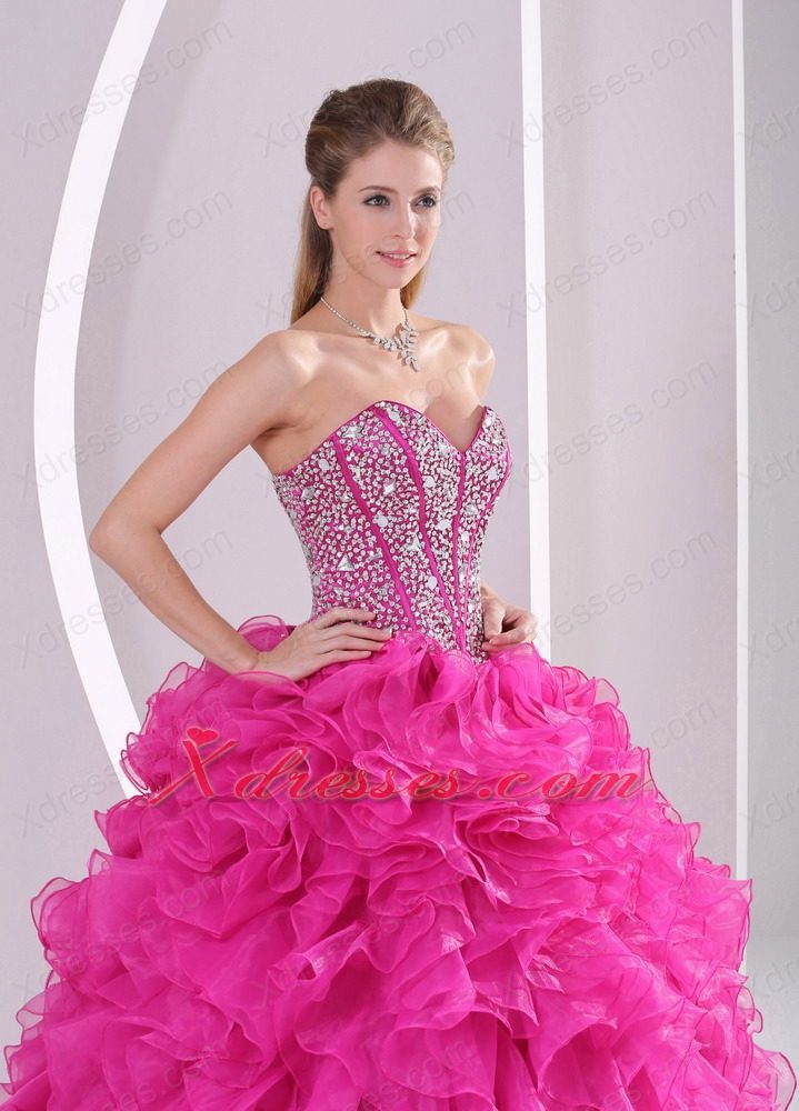 Hot pink Ruffles Ball Gown Sweetheart Beaded Decorate Quinceanera Gowns in Sweet 16