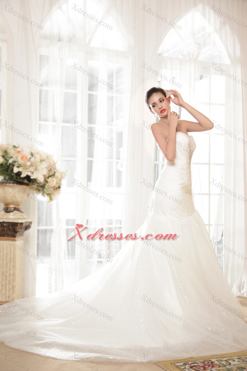 Perfect Mermaid / Trumpet Sweetheart Chapel Train Organza Sequins Wedding Dress