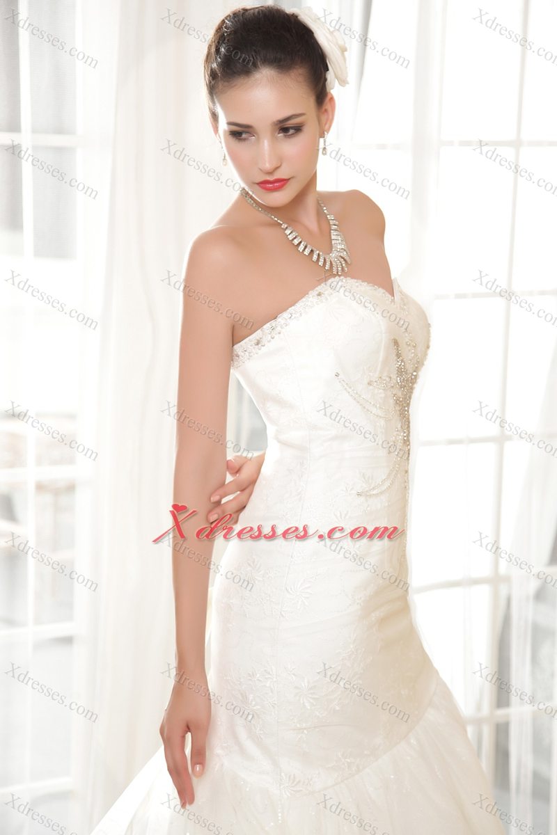 Perfect Mermaid / Trumpet Sweetheart Chapel Train Organza Sequins Wedding Dress