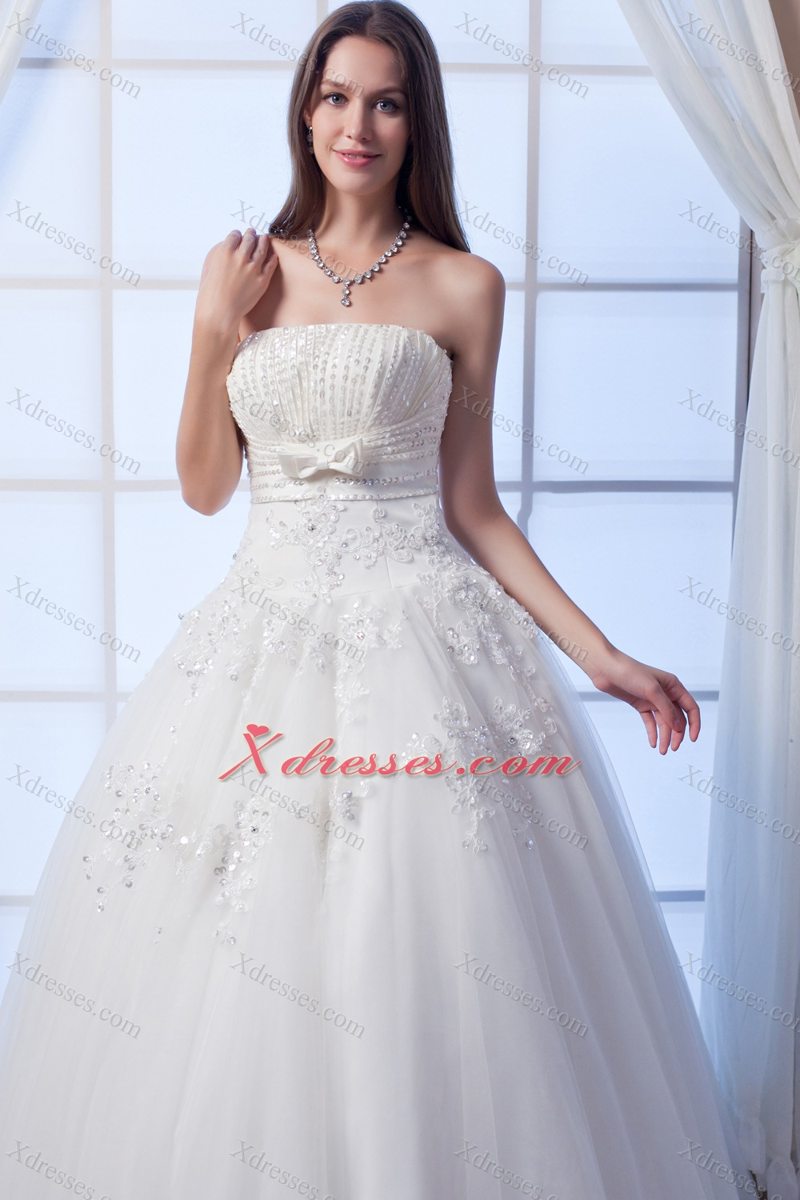 Best A-line Strapless Floor-lengthTulle Beading and Hand Made Flowers Wedding Dress