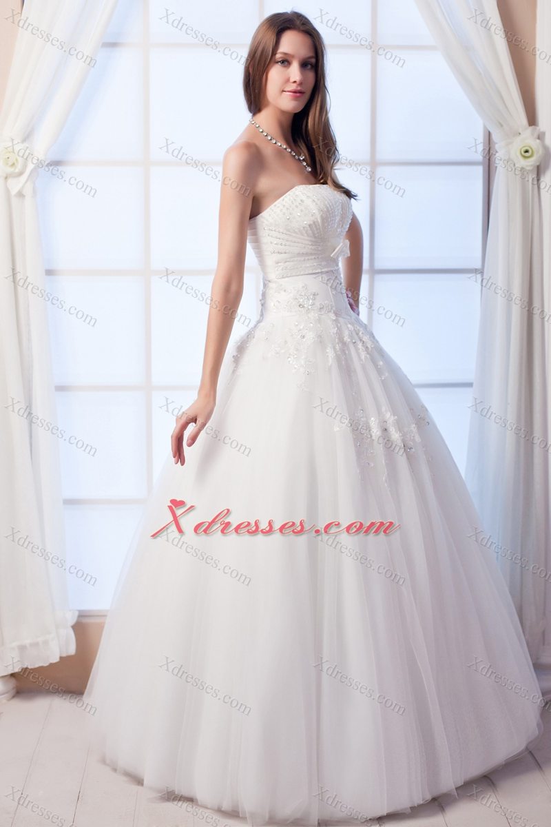 Best A-line Strapless Floor-lengthTulle Beading and Hand Made Flowers Wedding Dress