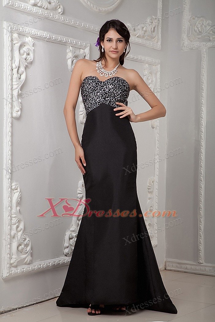 Black Column Sweetheart Brush Train Satin Beading Prom Evening Dress