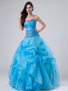 Appliques and Beading Ball Gown Sweetheart Organza Floor-length Quinceanera Dress
