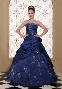 Exclusive Quinceanera Dress With Embroidery For 2019 Strapless Navy Blue Gown