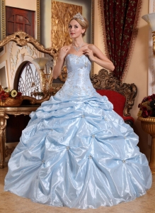 Ball Gown Sweetheart Floor-length Taffeta Embroidery with Beading Quinceanera Dress