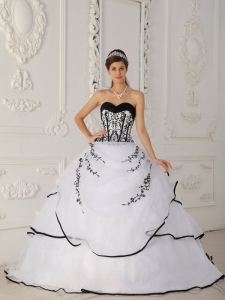White Ball Gown Sweetheart Floor-length Satin and Organza Quinceanera Dress