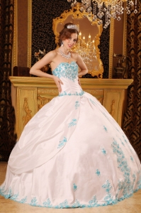 White Ball Gown Sweetheart Floor-length Appliques Taffeta Quinceanera Dress