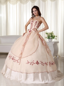 Champagne Ball Gown Sweetheart Floor-length Organza Embroidery Quinceanera Dress