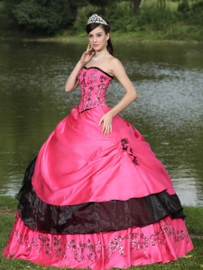 Hot Pink For 2019 Quinceanera Dress Hand Made Flowers With Emdroidery