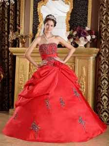 Red Ball Gown Strapless Floor-length Taffeta Embroidery Quinceanera Dress