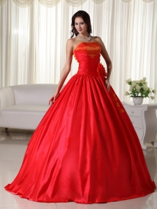 Red Ball Gown Strapless Floor-length Taffeta Ruched Quinceanera Dress