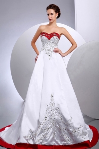 2019 New Arrival Wedding Dress With Embroidery and Beading Sweetheart A-line Court Train