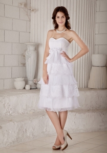 Beautiful Empire Sweetheart Knee-length Organza and Lace Bow Wedding Dress