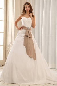 Best A-line Sweetheart Wedding Dress With Sash and Ruched Bodice Taffeta For Wedding Party