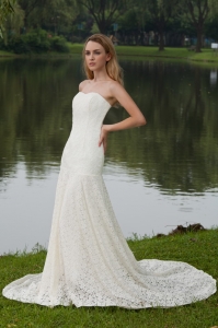 Classical A-line Sweetheart Court Train Lace Wedding Dress