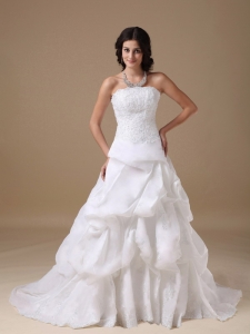Elegant A-line V-neck Floor-length TaffetaRuch and Appliques Pick-ups Wedding Dress