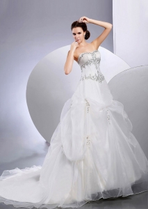 Organza Ball Gown Court Train Appliques Sweetheart Wedding Dress