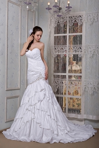 Luxurious Mermaid Sweetheart Court Train Taffeta Appliques Wedding Dress