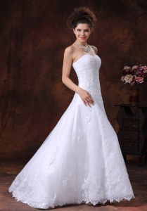 Lace Sweetheart A-Line Brush Romantic Wedding Dress With Beading