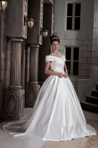 New A-line / Princess Off The Shoulder Court Train Satin Ruch Wedding Dress