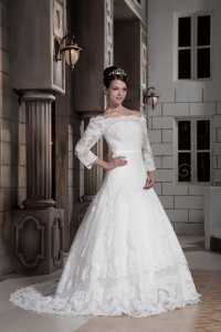 Lovely A-line / Princess Off The Shoulder Court Train Tulle Appliques Wedding Dress