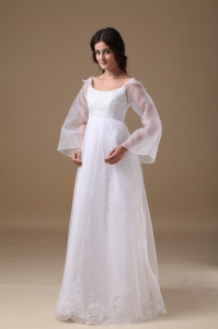 Beautiful A-line Scoop Floor-length Organza Lace Wedding Dress