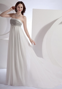 Appliques Decorate Bodice Strapless White Chiffon Brush Train 2019 Prom Dress