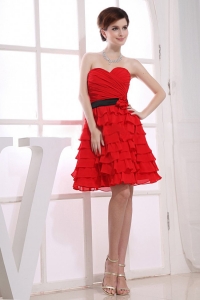 Sweetheart A-Line Ruffles Chiffon Knee-length Prom Dress Red