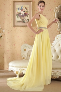 Yellow Column / Sheath One Shoulder Brush Train Chiffon Beading and Ruch Prom / Evening Dress