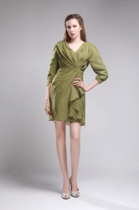 Olive Green Short V-neck 3 / 4-length Sleeve Mini-length Chiffon Ruch Cocktail Graduation Dresses
