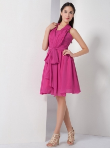 Hot Pink A-line Halter Knee-length Chiffon Ruch Dama Dresses for Quinceanera