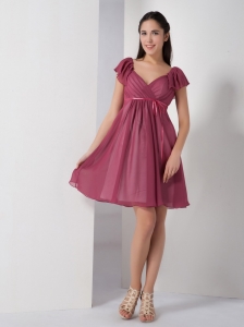 Red A-line V-neck Knee-length Chiffon Ruch Dama Dresses for Quinceanera