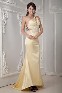 Light Yellow Column One Shoulder Brush Train Elastic Woven Satin Beading Prom Evening Dress