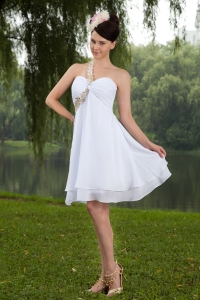 White Empire One Shoulder Knee-length Chiffon Beading Prom Homecoming Dress