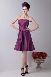Purple A-line Strapless Knee-length Taffeta Ruch Prom Homecoming Dress