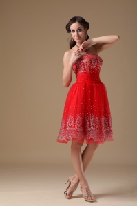 Red A-line Strapless Knee-length Taffeta and Organza Embroidery Prom Holiday Dresses