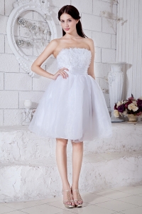 White A-line / Princess Strapless Mini-length Organza Appliques Holiday Graduation Dresses