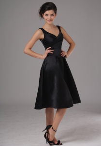 Simple Little Black/Cocktail Dresses With Straps Knee-length