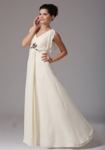 Wholesale Light Yellow Empire V-neck Maxi/Pageant Dresses With Beading