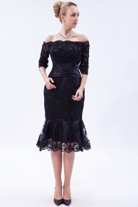 Black Column Off the Shoulder Tea-length Lace Beading Little Black/Homecoming Dresses