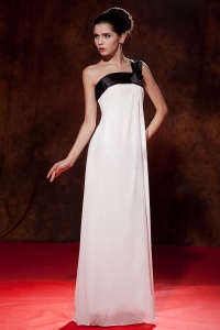 Black and White Empire One Shoulder Floor-length Chiffon Bow Prom/Maxi Dresses