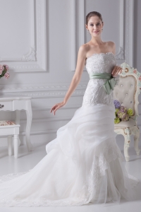 Mermaid Strapless Lace Chapel Train Wedding Dress with Fitted