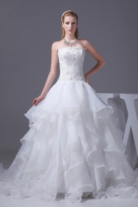 Appliques With Beading Strapless Ruffles A-line Wedding Dress