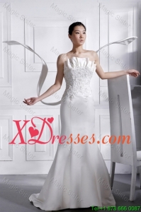 Romantic Court Train Appliques and Beading Wedding Dresses in Mermaid