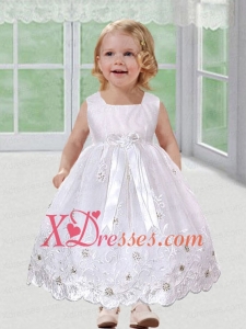 Simple Square Embroidery and Beading White Ankle-length Little Girl Dresses with Bowknot