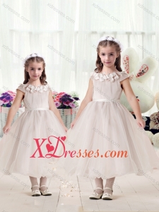 Classical Cap Sleeves Little Girl Dresses with Appliques and Belt