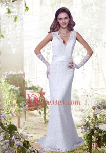 2020 Lace V Neck Brush Train Wedding Dresses with Bowknot