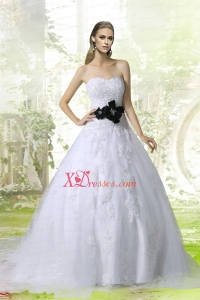2020 Princess Sweetheart Court Train Wedding Dresses with Appliques