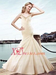 Affordable Brush Train White Wedding Dress with V Neck