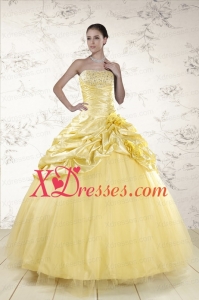 Pretty Yellow Sweetheart Ball Gown Quinceanera Dresses with Sequins and Pick Ups